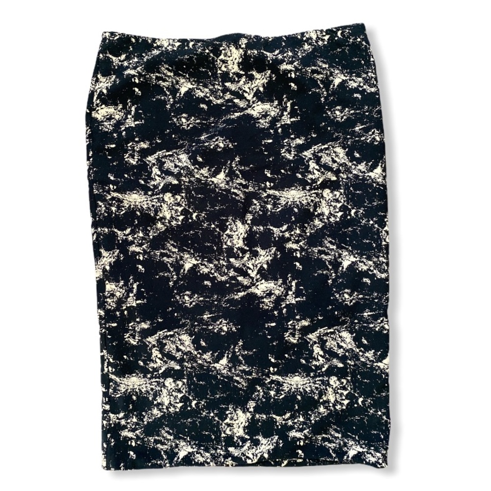 H&M Body Con Black and pink graphic skirt - Picture 2 of 4